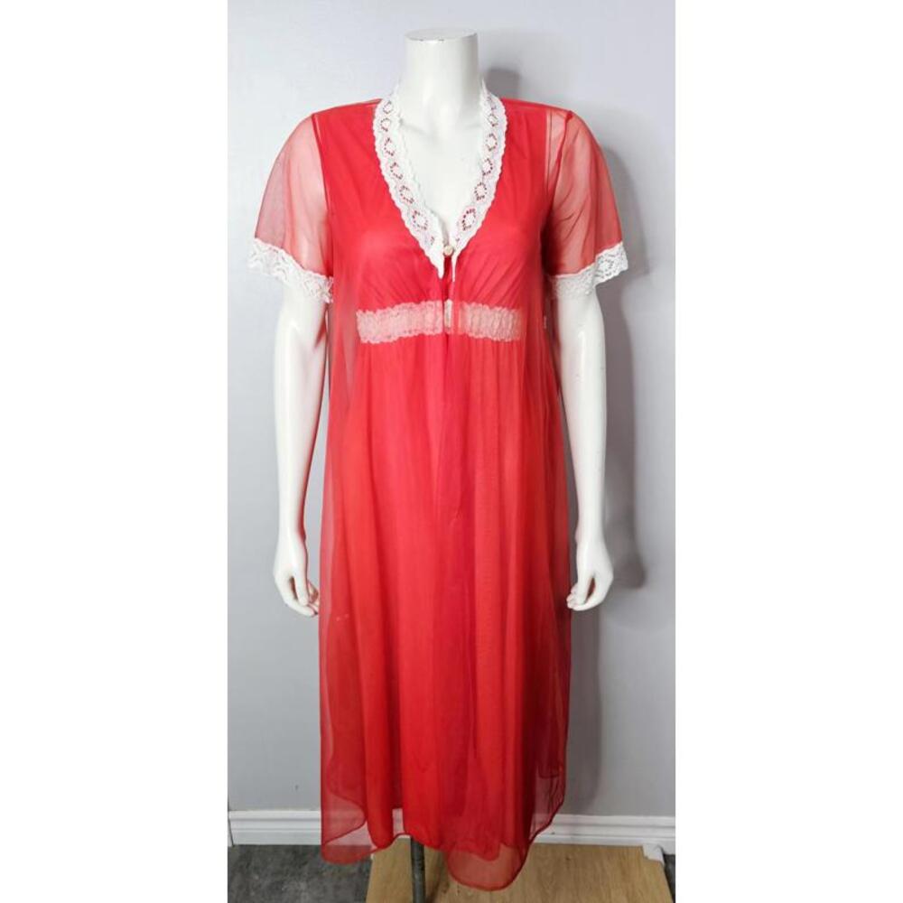 Vintage 1980s Lingerie: Red and White Peignoir and Nightgown